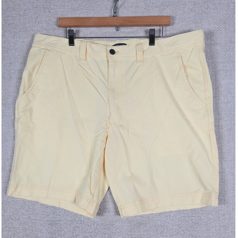 St Johns Bay Mens 42‎ Yellow Anise Flat Front Shorts 9 Inseam *PLEASE READ*